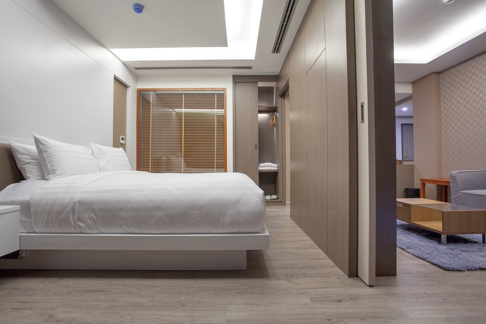 The Zense Boutique Hotel Phitsanulok Eksteriør billede